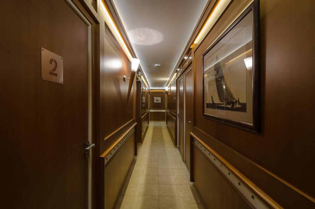 L'amiral Hotel