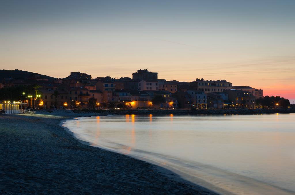 L'amiral 3* LʼÎle-Rousse
